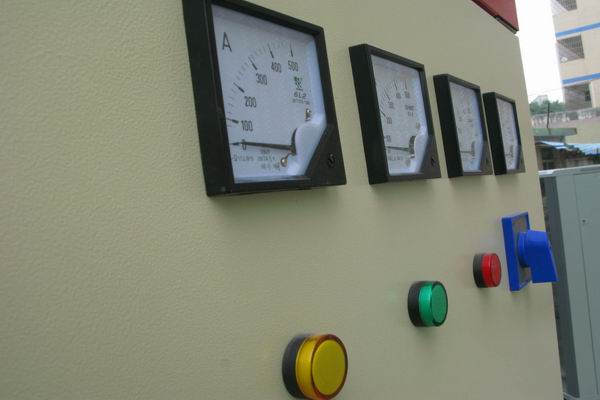 澧县配电柜-3683讲讲配电柜注意事项